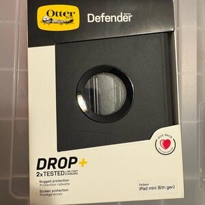 OtterBox Defender Series Black Case for iPad Mini 6th Gen